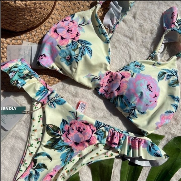 Maaji Reversible Floral Ruffle Bralette Top and Ruffle Bottom XL/L - Picture 1 of 11
